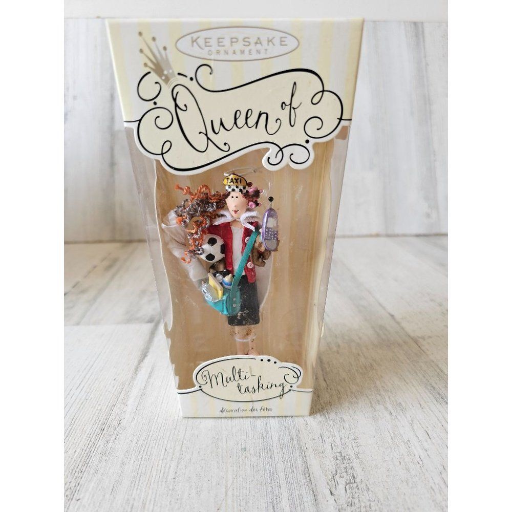 Hallmark multitasking Queen tague Xmas new